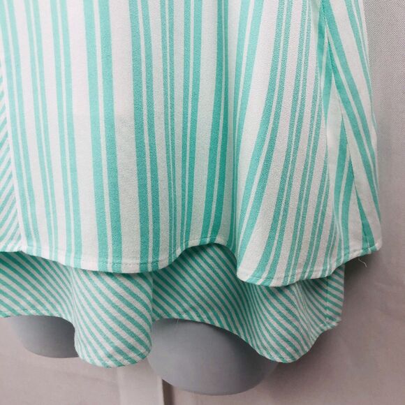 Crown & Ivy Womens Medium Split Back Layered Tank Green White Striped M Top - Picture 7 of 11